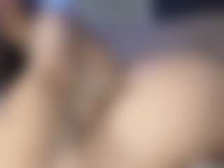 Live cam show with Mikki - Athletic on CamwithHer