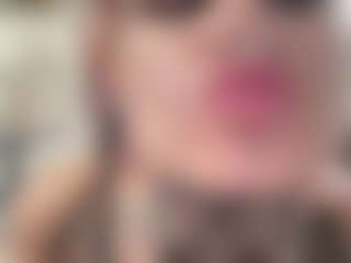 Live cam show with midnightmedli - Latex on sexylive.show