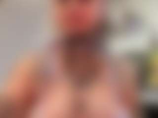 midnightmedli's Live Sex Cam Show