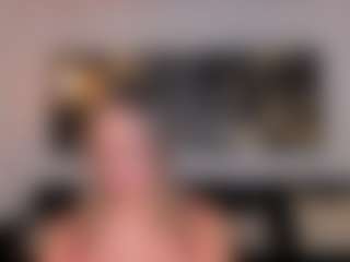 Live cam show with Nova Sinclair - Blonde Hair on StripNow