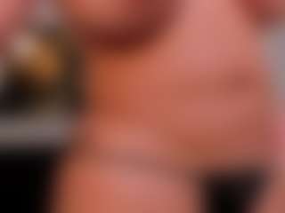 Live cam show with Nova Sinclair - Upskirt on Camsoda