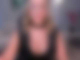 Live cam show with Nova Sinclair - BBW on AdultVida.com
