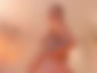 Live cam show with OrianaSilva - Thin on SmokeAndPoke