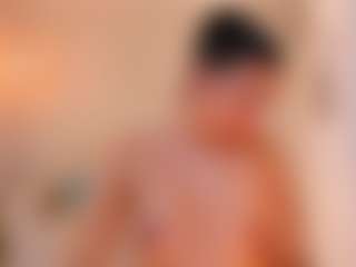 Live cam show with OrianaSilva - Striptease on Camsoda