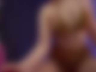 Live cam show with Plumpah Peach - New Brown Eyes on Dare Cams