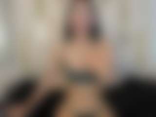 Live cam show with Rosse - Facial Piercings on CamSodaAdn