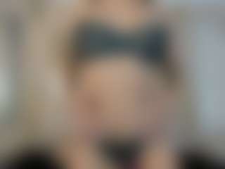 Live cam show with Rosse - Skinny on Instabang