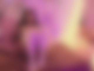 Live cam show with zury-tay - Squirt on Camsoda