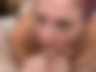 Live cam show with 1sweetLips6969 - Twerk on madthumbs
