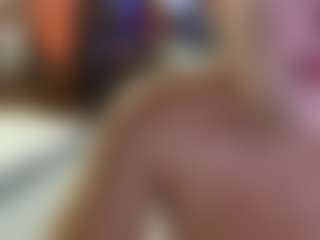 Live cam show with 1sweetLips6969 - Tease on Camsoda