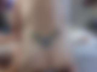 1sweetLips6969's Live Sex Cam Show