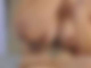 1sweetLips6969's Live Sex Cam Show