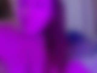 Live cam show with 1sweetLips6969 - Green Eyes on chickslive.net