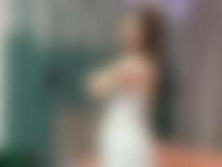 Live cam show with Eva - Brown Hair on Gym Cam Girls