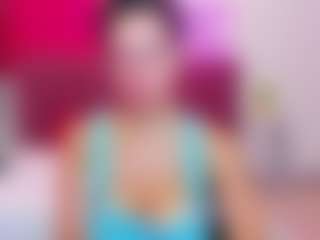 KiraSteel's Live Sex Cam Show