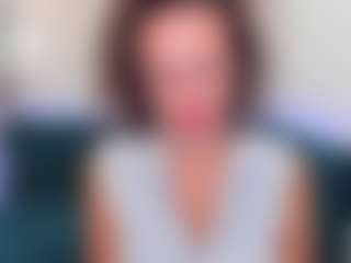 Live cam show with KiraSteel - Green Eyes on Pornisteam.com