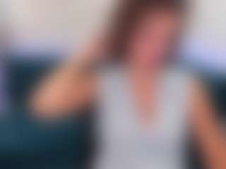 Live cam show with KiraSteel - Solo on Camsoda