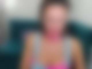 Live cam show with KiraSteel - Skinny MILF on sexylive.show