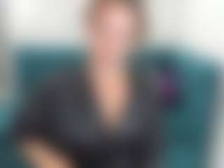 Live cam show with KiraSteel - Athletic Teen (18+) on CamClone