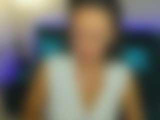 Live cam show with KiraSteel - Role Play MILF on AdultVida.com