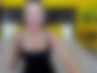 Live cam show with KiraSteel - Oil on Soda Cam