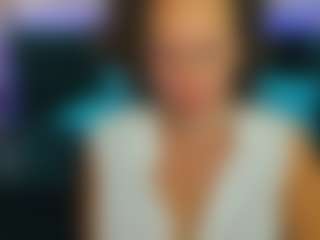 Live cam show with KiraSteel - Athletic MILF on AdultVida.com