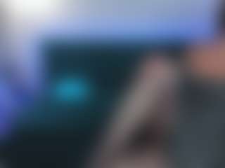 Live cam show with KiraSteel - Spank Brown Hair on chickslive.net