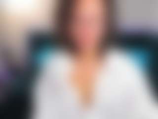 KiraSteel's Live Sex Cam Show
