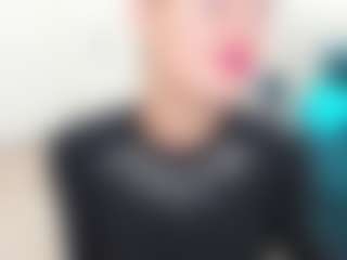 Live cam show with KiraSteel - Brown Hair Teen (18+) on thefappeningchat.com