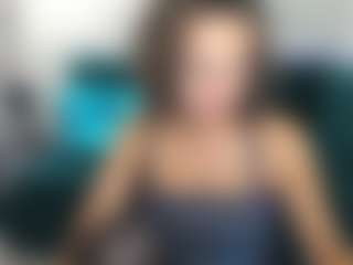 Live cam show with KiraSteel - Skinny MILF on CamwithHer