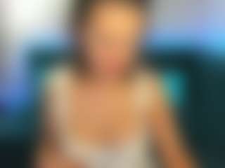 KiraSteel's Live Sex Cam Show