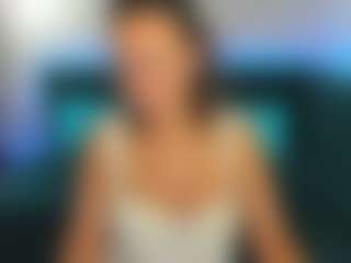 Live cam show with KiraSteel - Mistress on WildCum