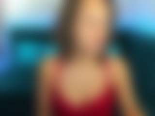 Live-Cam-Show mit KiraSteel - MILF Teen (18+) auf Camsoda