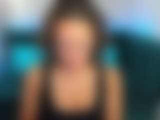 Live cam show with KiraSteel - Green Eyes on Camsoda