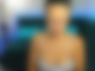 Live cam show with KiraSteel - Thong on sexylive.show