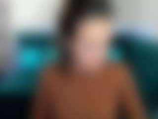 Live cam show with KiraSteel - Tease Brown Hair on Camming Site