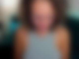 Live cam show with KiraSteel - Green Eyes on Camsoda Late Night