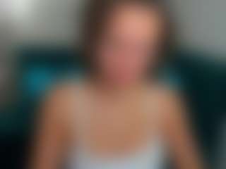 Live cam show with KiraSteel - Green Eyes on Ass Tok
