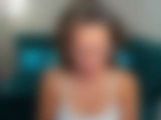 Live cam show with KiraSteel - Average on Ass Tok