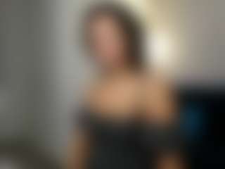 Live cam show with KiraSteel - Joi on live.xheat.ai
