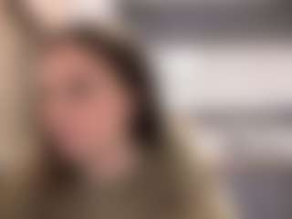 LouraBalzer's Live Sex Cam Show