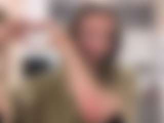 LouraBalzer's Live Sex Cam Show