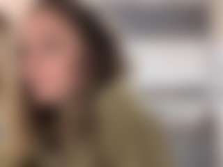 LouraBalzer's Live Sex Cam Show