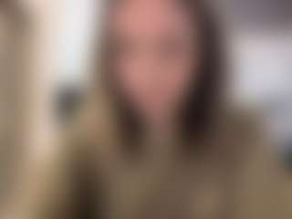 LouraBalzer's Live Sex Cam Show