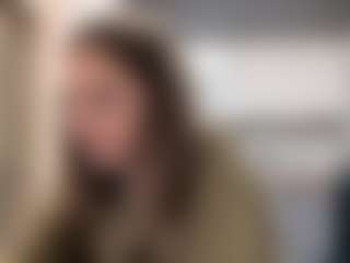 LouraBalzer's Live Sex Cam Show