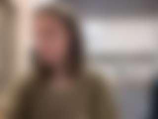 LouraBalzer's Live Sex Cam Show