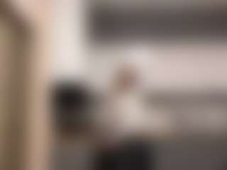 LouraBalzer's Live Sex Cam Show