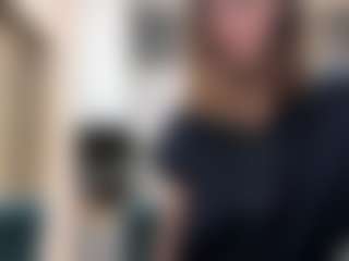 LouraBalzer's Live Sex Cam Show