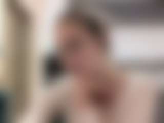 LouraBalzer's Live Sex Cam Show