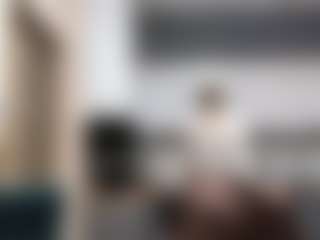 LouraBalzer's Live Sex Cam Show
